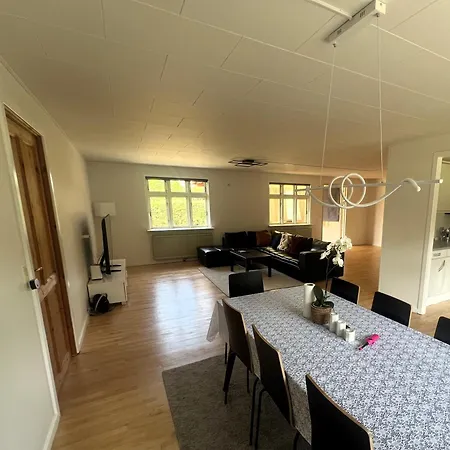 Waves & Waterslides Vila *