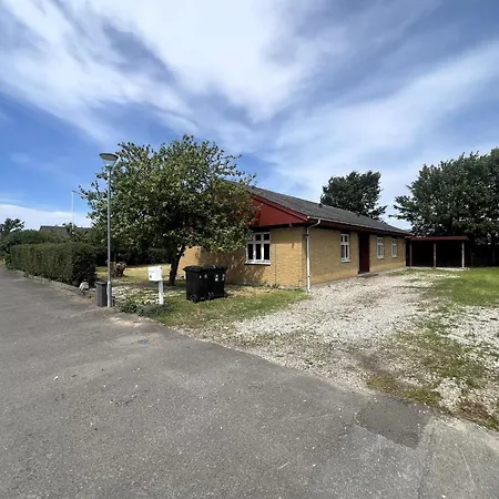 Waves & Waterslides Vila *