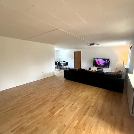 Vila Waves & Waterslides