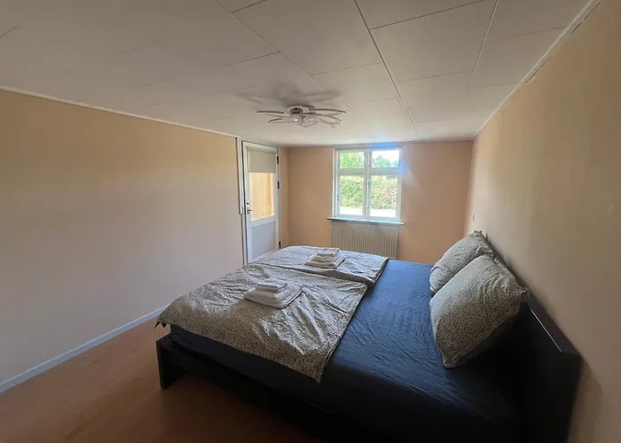 Villa Waves & Waterslides *