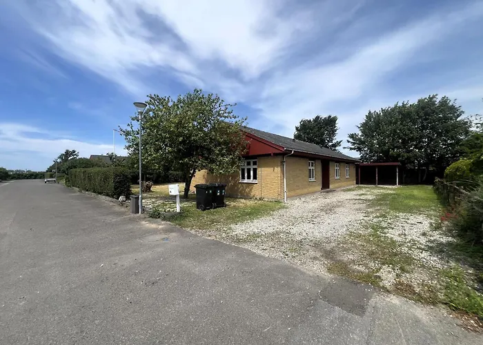 Waves & Waterslides Villa *