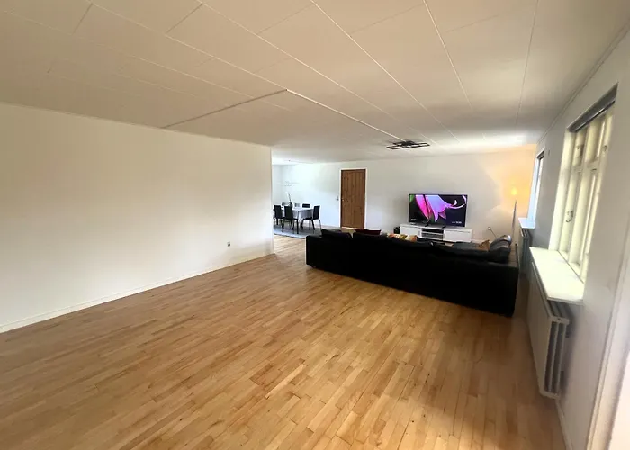 Villa Waves & Waterslides